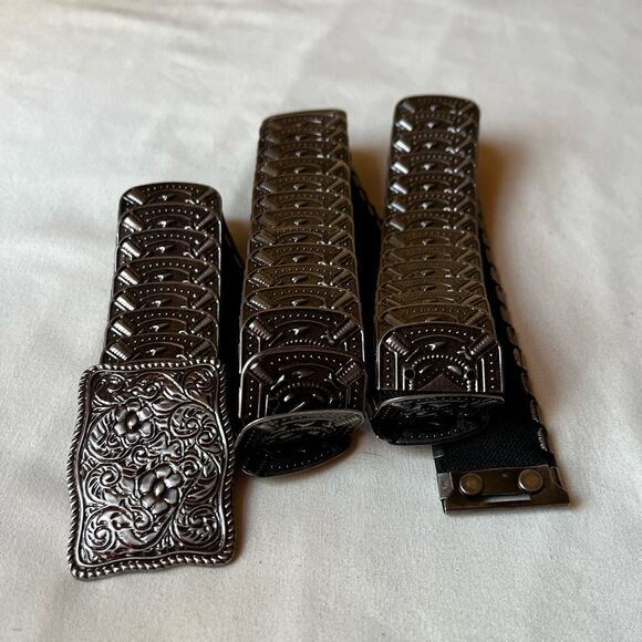 Vintage Stretchy Chain Link Concho Belt Silver Floral Embossed Boho Festival - Picture 6 of 7